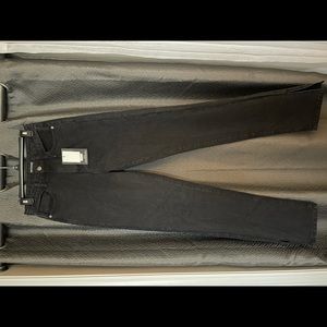 Super cute High rise pretty little thing jeans.